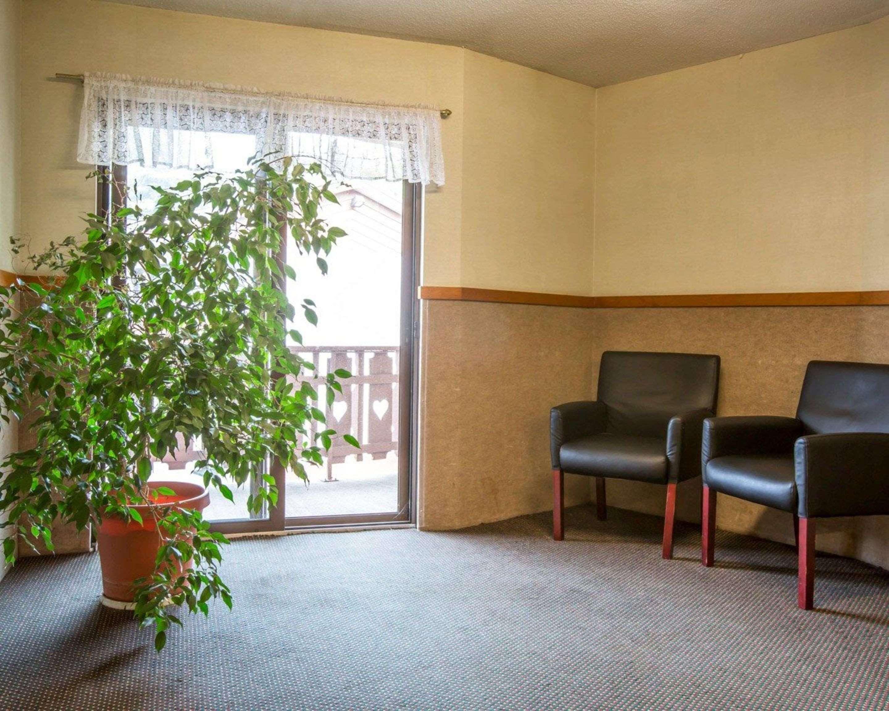 Rodeway Inn Lake Placid Bagian luar foto