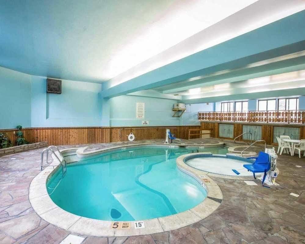 Rodeway Inn Lake Placid Bagian luar foto