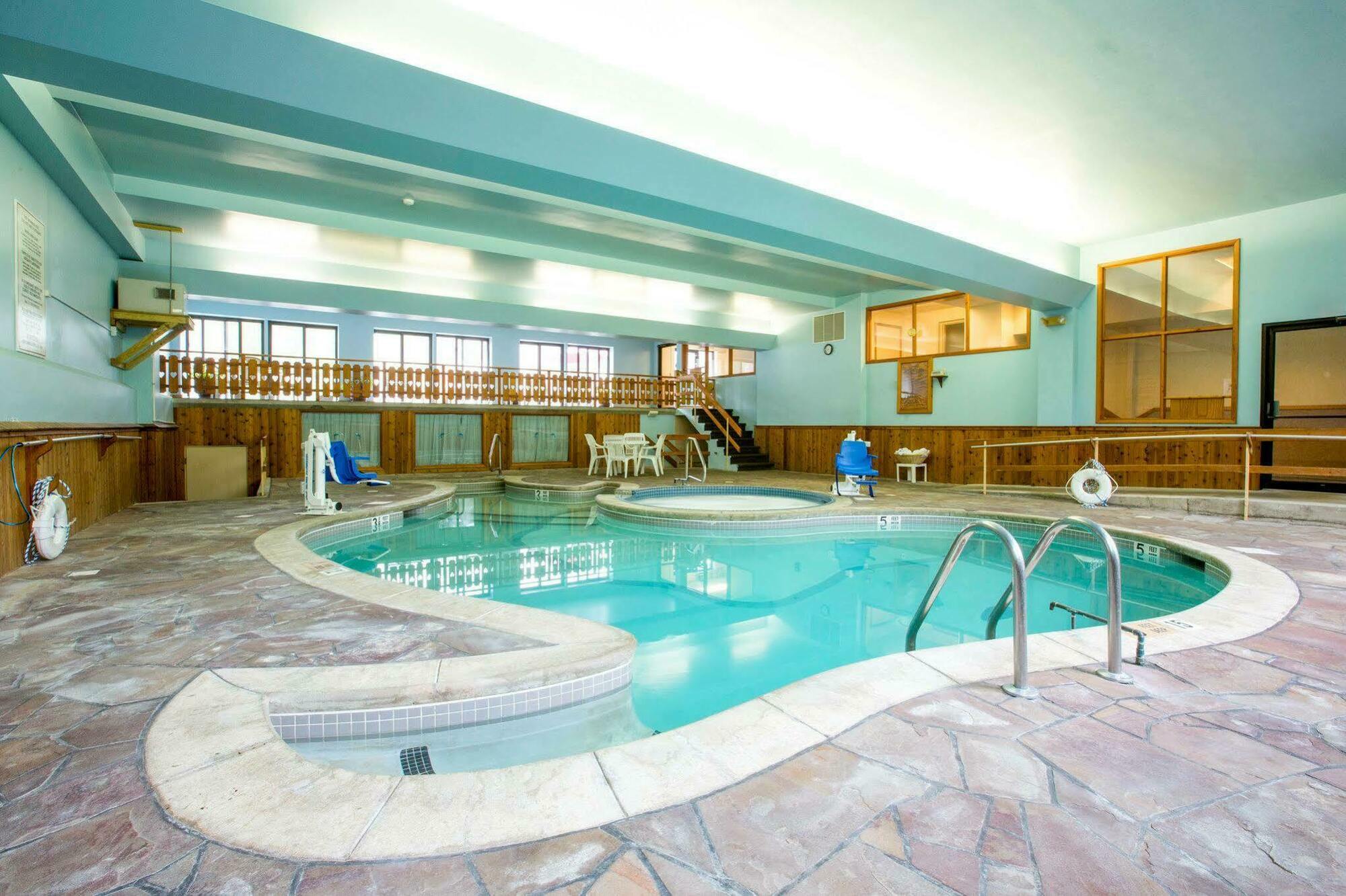 Rodeway Inn Lake Placid Bagian luar foto